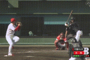 【広島対ロッテ練習試合】ロッテ・岡、広島・田中法彦から2ランホームラン！リードを6点に広げる！！