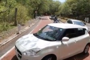 急カーブの先でUターンしている馬鹿すぎるスイフト乗りの動画が話題に。
