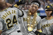 阪神・佐藤輝「いる選手で力を合わせてやるしかない。頑張ります！」　意地の一発でヤクルトに一矢