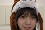 【乃木坂46】似合いすぎwww クマではなくカワウソを被った冨里奈央さん、可愛い