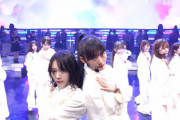 【櫻坂46】15人で初の生披露！Mステ『摩擦係数』パフォーマンスの模様がこちら！