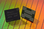 SK hynix、FMS2023で321層4D TLC NANDフラッシュのサンプルを展示