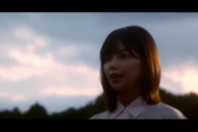 欅坂46渡邉理佐、思い出の地『世界には愛しかない』撮影地へ！ベストアルバム『永遠より長い一瞬』新CMが解禁！【欅って、書けない？】