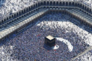 メッカで48度に迫る熱波　巡礼者ら天に召される…サウジアラビア！