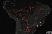 【画像】 南米アマゾンが大炎上中　ブラジル大統領がアマゾン開発で森を焼き払ったのが原因か？