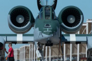 在韓米軍所属のA-10サンダーボルト対地攻撃機5機が嘉手納基地に飛来…コブラゴールド演習から帰還！