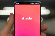 【恋活/不倫】Tinderで人妻と仲良くなってしまって飲みに行く流れになったんだけど、どうする？