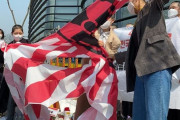 剃髪式と旭日旗を引き裂きパフォーマンスを見た韓国人の反応