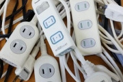 【注意】「電源タップの寿命」が３〜５年と判明　長く使ってる奴は火事になっても知らんぞ