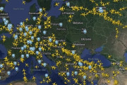世界中の飛行機、ウクライナとロシアを避けて空白地帯が生まれてしまう…