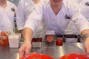 衛生管理記録なしのずさんな実態が判明…冷やしカニラーメンで食中毒123人でこめお謝罪　[9/12]