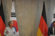 訪独後に帰国した康京和外交長官「Ｇ７、韓国の参加を歓迎するらしい」加盟は別