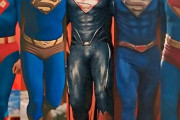 歴代スーパーマンのスーツを見てみると赤パンツがあったりなかったりで色々変わってるよね