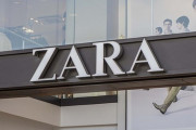 【ファッション】ZARAが英国で返品有料化、米国にも広がるか？
