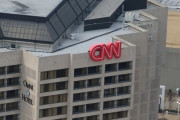 【悲報】ＣＮＮのキャスター「女の全盛期は20～30っしょｗ」→解雇