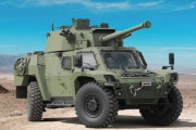 トルコ軍需企業の4輪機動装甲車両「AKREP II」…90mm砲装備の戦闘モジュールを搭載！