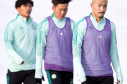 ＜新しいジャパニーズボーイズ＞セルティック、日本人ユニフォーム姿の豪華3ショットに反響