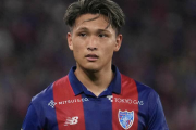 「かっけぇーな」　FC東京・松木玖生、試合前のファンへ捧げる“ルーティン”に脚光「日本代表背負ってほしい」
