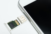 【疑問】｢microSDカード｣←Androidスマホ業界がこいつを捨てた理由