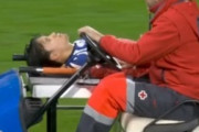 スペイン人「最悪だ」久保建英、バルサ戦で重傷か..起き上がれず担架車両で無念の交代..ソシエダはバルセロナに勝利！【海外の反応】