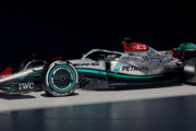 UPDATE：【NEWS】動画：メルセデスが新車「W13」をシルバーストンでシェイクダウン