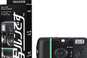【朗報】写ルンです、防水モデル(4,480円)と白黒フィルムモデル(4,300円) 2つの新モデルを発売