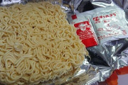 袋麺の粉末スープを『火を止めてから入れる』べき理由がこちら！これからはちゃんと作るわ・・・