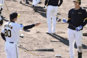 阪神・井上　岡田監督から初の直接指導「スライスする打球をなくせるように」　開花待たれる和製大砲
