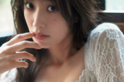 【日向坂46】佐々木久美、エグいランジェリーカットが解禁。「みなさま、大変お待たせいたしました」