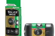 インスタントカメラ「写ルンです」がいきなり44%値上げ！！ 実売2,860円の高級品に