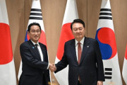 韓国人「日本と仲良くする大統領は支持しない。文在寅の方がよかった」