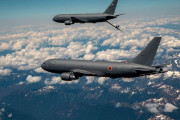 新型空中給油機「KC-46A」1号機が空自美保基地に到着、6機配備される予定…騒音や安全性への心配の声も！