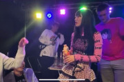 女性アイドル・プランクスターズ、ファンに洗剤飲ませて爆笑し炎上 「イジメ」「危険すぎ」 動画公開後に即削除