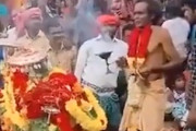 【動画】神の力で空を飛べると主張した僧侶が崖から落ちて亡くなる。