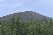 富士山で55歳男性が死亡…妻と2人で下山中に8合目付近で意識失う