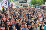 「ヤンキー・ゴー・ホーム」　韓国市民団体がソウルの米大使館前でデモ…韓国人労働者300人拘束を糾弾