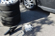 自分でタイヤ替えてる奴見ると「あっ…」ってなるよね・・・