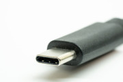 『USB端子』の形ってtype-Cで限界なのか？
