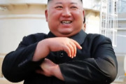 【悲報】金正恩の影武者さん、致命的なミスを犯してしまう