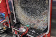 【悲報】パチ屋のアイマス台、バッキバキに破壊されてしまうｗｗｗｗ
