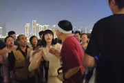 【動画】中国あるある、日本の和服コスプレ女子、包囲され非難される！
