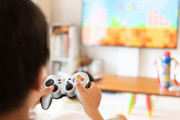 Z世代「小学生の息子がゲームでドン勝する直前にテレビ消してみたｗｗｗ」