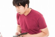 【悲報】接客業さん「日本人に誇りあるなら一回働いてみ？1年で嫌いになるぞ」