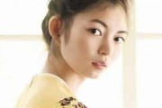 【画像あり】仲村トオルと鷲尾いさ子の長女・美緒　親譲りの高身長＆9頭身近い超絶スタイル披露