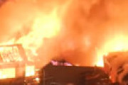 北九州市・旦過市場の大火災、「油にホースで水をかけたのに消えなかった」にネット騒然