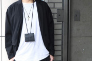 【画像】若者男女の間で「首からかけるタイプの財布」が流行り始める