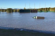 【悲報】ヤクルト二軍球場 湖になってしまう