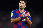 バルサ選手の“給与カット拒否”報道にスアレスが傷心　「多くの心苦しいことを…」