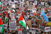 【動画】英ロンドンで親パレスチナデモ、10万人参加「パレスチナに自由を」「パレスチナを解放せよ」