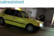 大阪のタクシーが自転車を○しに来てると話題に車カスvsチャリカス #動画 |  タクシー側赤信号じゃね？